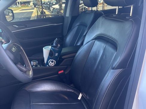 Used 2023 Jeep Grand Cherokee L Limited w/ Luxury Tech Group II image 5