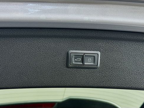 Used 2022 Audi Q5 2.0T Premium image 31