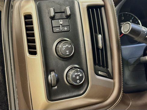 Used 2018 GMC Sierra 1500 Denali AWD/4WD image 10