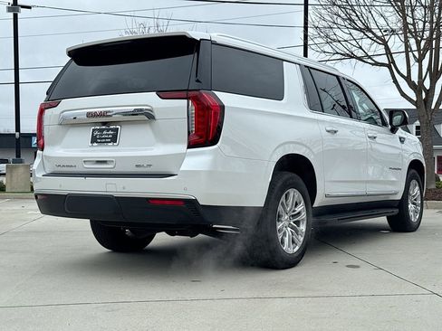 Used 2023 GMC Yukon XL SLT w/ SLT Luxury Package image 8