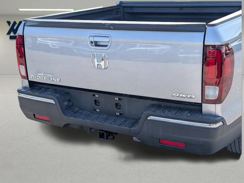 Used 2019 Honda Ridgeline Sport image 8