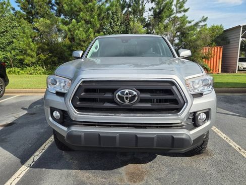 Used 2023 Toyota Tacoma SR5 w/ Technology Package RWD image 2