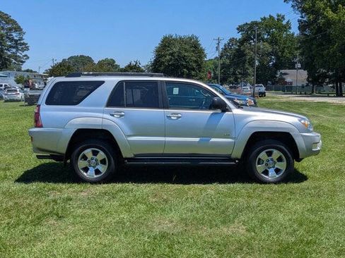 Used 2005 Toyota 4Runner 2WD image 2