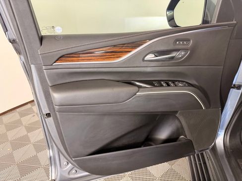 Used 2021 Cadillac Escalade Premium Luxury w/ Driver Assist Tech Package AWD/4WD image 21