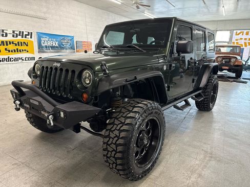 Used 2012 Jeep Wrangler Unlimited Sport AWD/4WD image 97