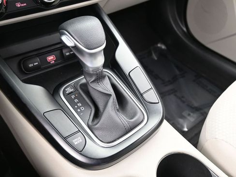 Used 2021 Kia Soul LX image 24