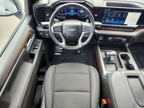 Used 2022 Chevrolet Silverado 1500 RST AWD/4WD image 11