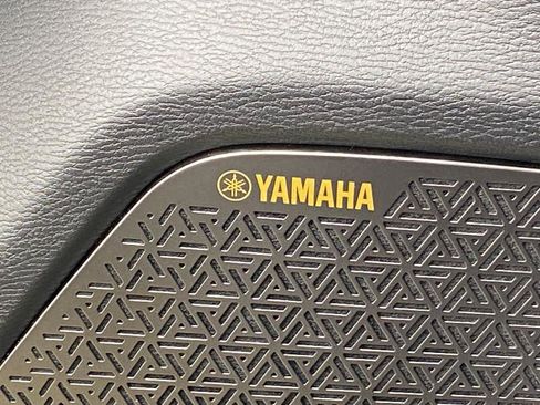 New 2025 Mitsubishi Outlander SE image 10