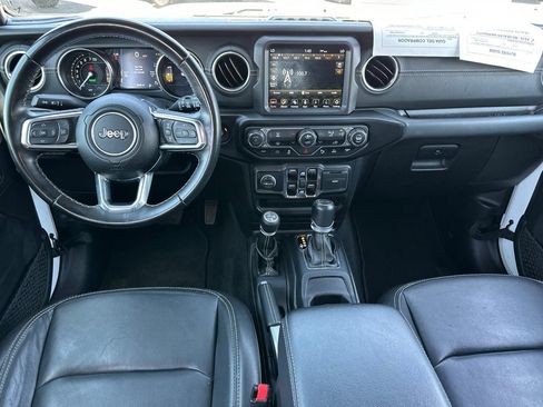 Used 2022 Jeep Wrangler Unlimited Sahara w/ Safety Group AWD/4WD image 17