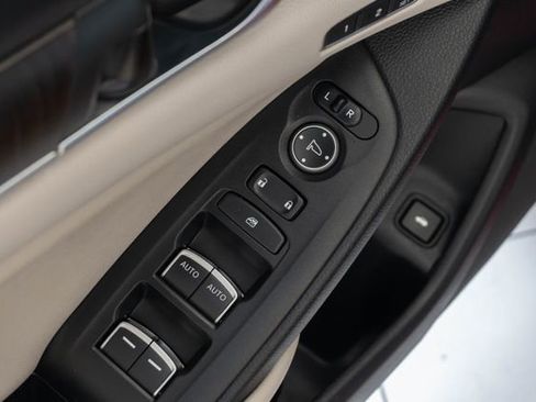 Certified 2021 Honda Accord Touring image 17