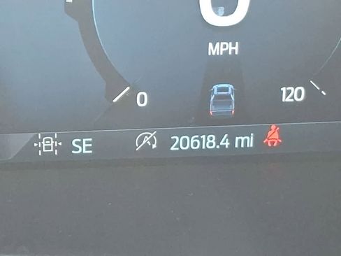 Used 2025 Ford F150 XLT w/ Equipment Group 301A Standard image 19