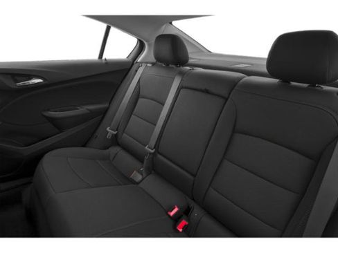 Used 2018 Chevrolet Cruze LT w/ Convenience Package FWD image 17