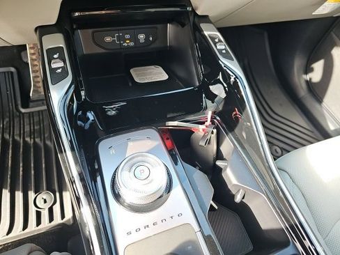 New 2026 Kia Sorento SX Prestige AWD/4WD image 17