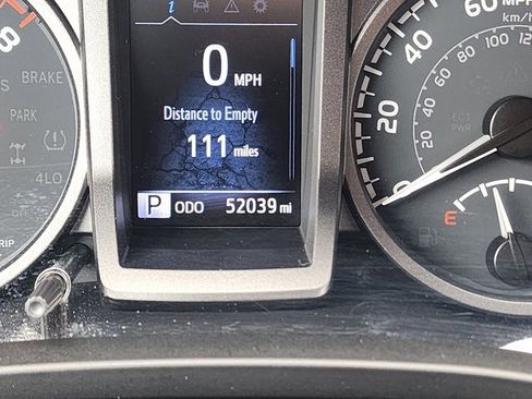 Used 2020 Toyota Tacoma TRD Sport w/ Technology Package image 24