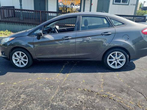 Used 2019 Ford Fiesta SE w/ Equipment Group 201A image 8