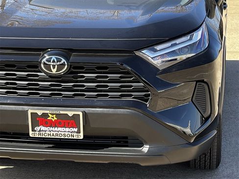 Used 2025 Toyota RAV4 LE image 7