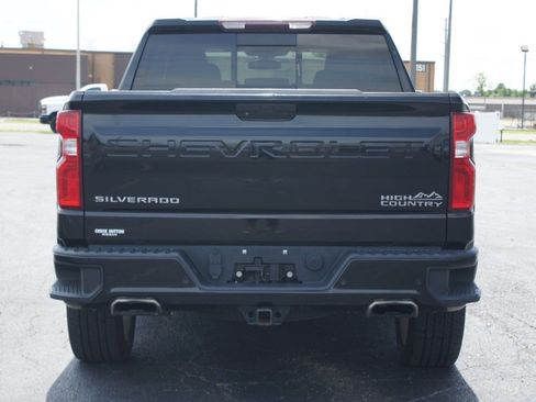 Used 2021 Chevrolet Silverado 1500 High Country AWD/4WD image 3