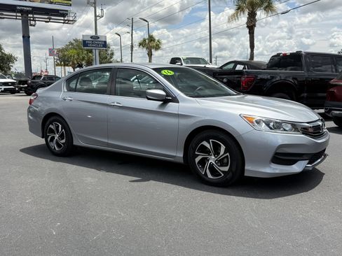Used 2016 Honda Accord LX image 2