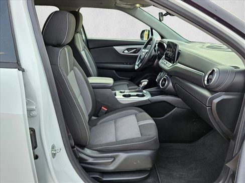 Certified 2025 Chevrolet Blazer LT FWD image 20