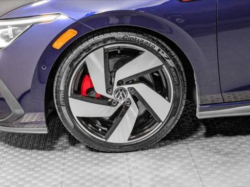 Used 2022 Volkswagen GTI Autobahn FWD image 37
