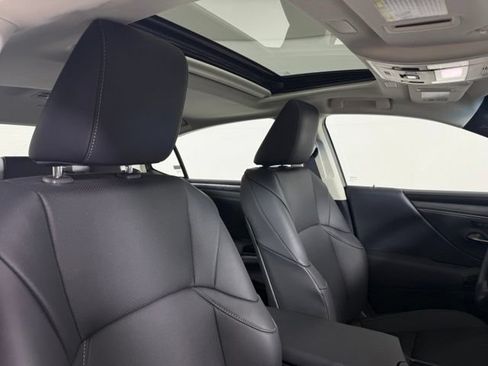 Used 2025 Lexus ES 350 w/ Premium Package FWD image 20