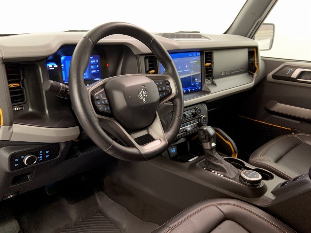 Used 2022 Ford Bronco Badlands AWD/4WD image 4
