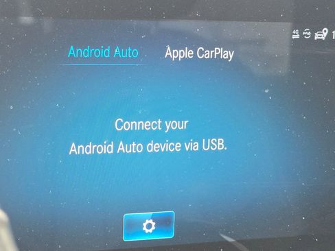 Certified 2021 Mercedes-Benz GLB 250 4MATIC image 3