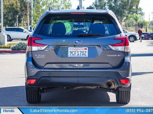 Used 2022 Subaru Forester Premium image 10
