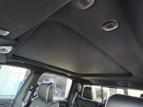 New 2026 RAM 1500 Laramie AWD/4WD image 9
