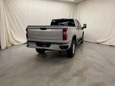 Used 2023 Chevrolet Silverado 2500 LT w/ Convenience Package image 6
