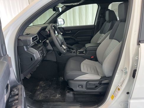 New 2026 Toyota Tacoma TRD Off-Road AWD/4WD image 3
