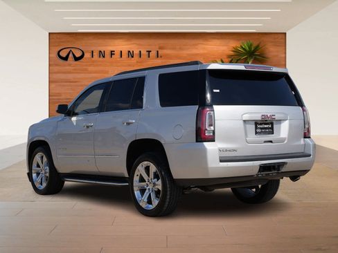 Used 2020 GMC Yukon SLT w/ Premium Edition image 5