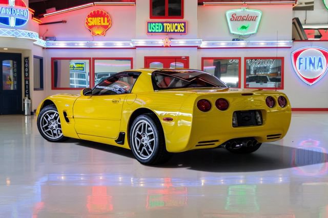 Used 2003 Chevrolet Corvette Z06 w/ Memory Package, 3 Drivers RWD image 4