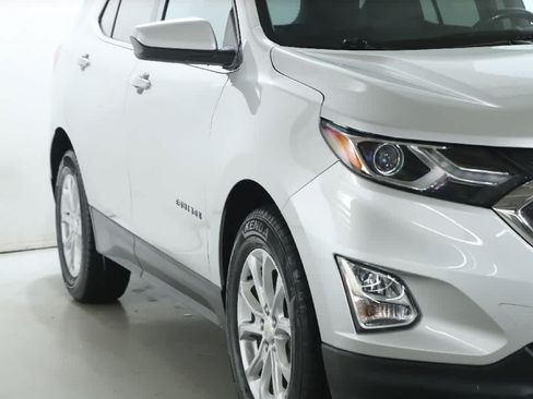 Used 2020 Chevrolet Equinox LT w/ Driver Convenience Package FWD image 8