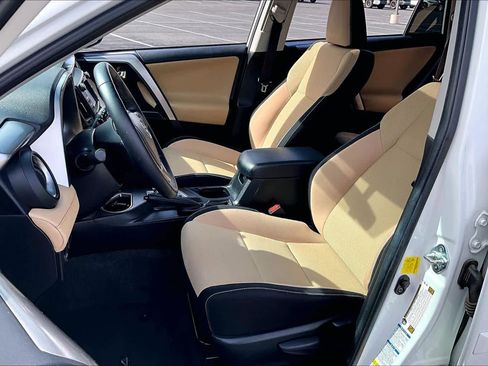 Used 2016 Toyota RAV4 XLE image 8