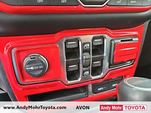 Used 2020 Jeep Gladiator Overland AWD/4WD image 24