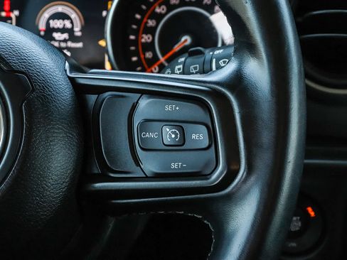 Used 2021 Jeep Wrangler Unlimited Sport AWD/4WD image 25