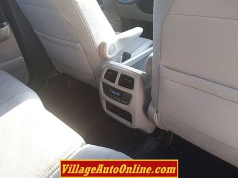 Used 2016 Honda Pilot EX image 34