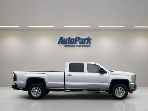Used 2015 GMC Sierra 2500 SLE AWD/4WD image 8