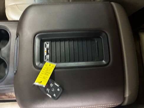 Used 2017 Chevrolet Tahoe LT AWD/4WD image 14