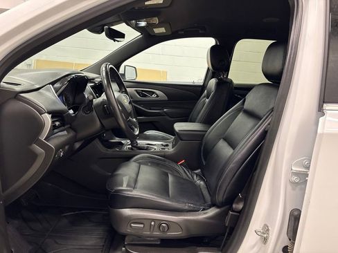 Used 2022 Chevrolet Traverse LT AWD/4WD image 23