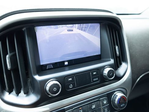 Used 2019 GMC Canyon SLT w/ Trailering Package AWD/4WD image 10