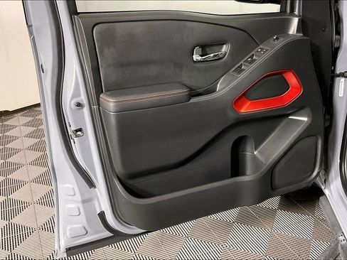 Used 2023 Nissan Frontier Pro-X w/ Technology Package image 24