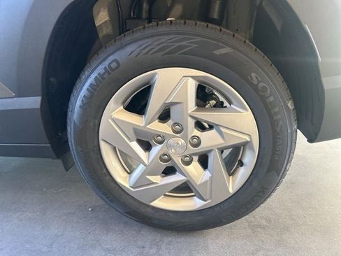 New 2026 Hyundai Kona SE image 38