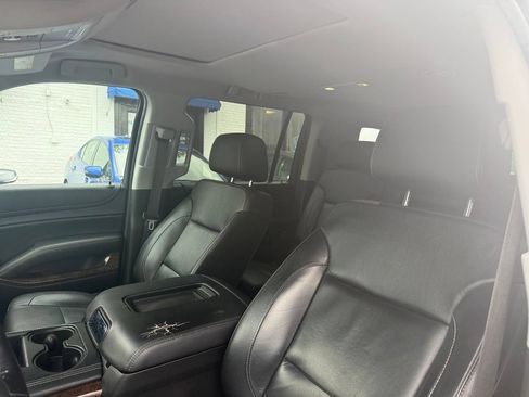 Used 2018 Chevrolet Suburban LT AWD/4WD image 10