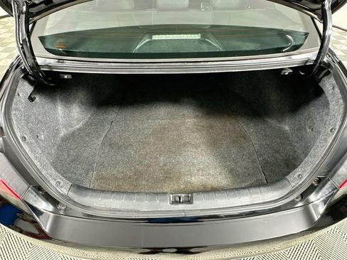 Used 2017 Honda Accord EX-L image 32