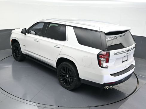 Used 2021 Chevrolet Tahoe High Country w/ Premium Package AWD/4WD image 19