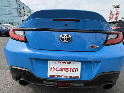 Used 2022 Toyota GR86 Premium RWD image 38