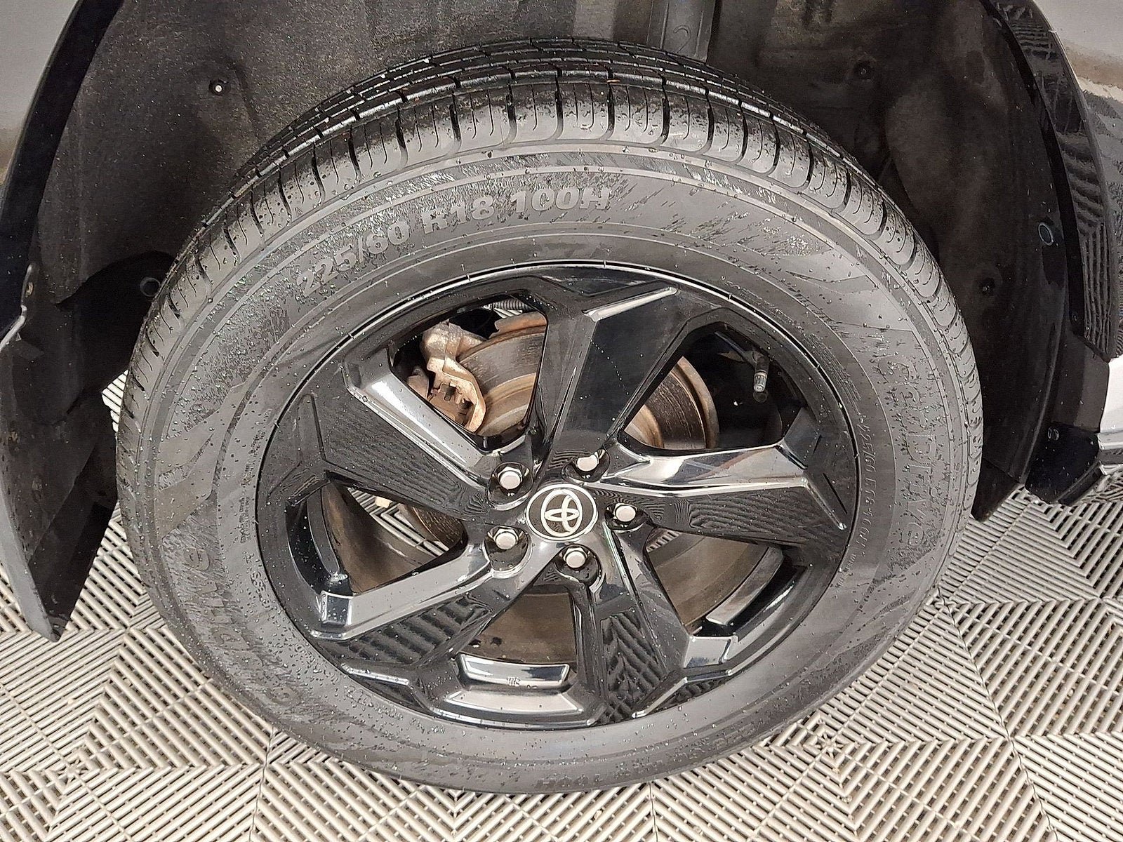 Used 2021 Toyota RAV4 XSE AWD/4WD image 19