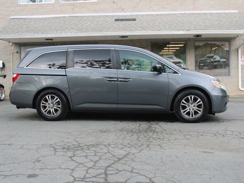 Used 2012 Honda Odyssey EX-L image 27